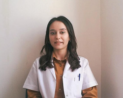 HEMŞİRE AYÇA SARIN